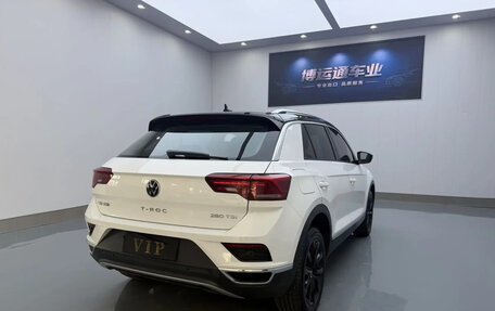 Volkswagen T-Roc I, 2023 год, 1 700 007 рублей, 6 фотография