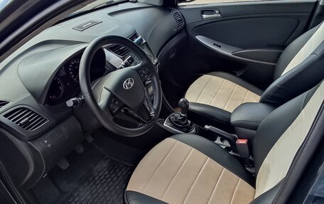 Hyundai Solaris II рестайлинг, 2016 год, 950 000 рублей, 14 фотография