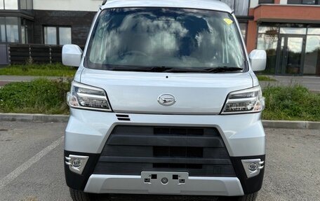 Daihatsu Hijet X, 2018 год, 1 030 000 рублей, 3 фотография