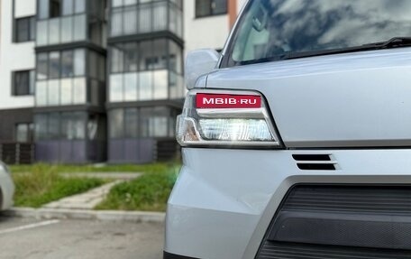Daihatsu Hijet X, 2018 год, 1 030 000 рублей, 4 фотография