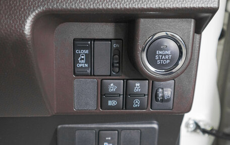 Toyota Roomy I, 2020 год, 1 149 000 рублей, 19 фотография