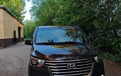 Hyundai Grand Starex Grand Starex I рестайлинг 2, 2020 год, 4 000 000 рублей, 1 фотография