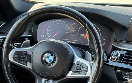 BMW 5 серия, 2018 год, 3 600 000 рублей, 9 фотография