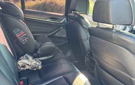 BMW 5 серия, 2018 год, 3 600 000 рублей, 14 фотография