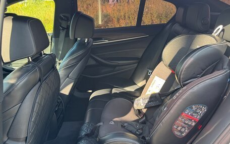 BMW 5 серия, 2018 год, 3 600 000 рублей, 15 фотография