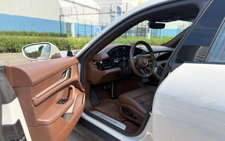 Porsche Taycan I, 2024 год, 21 440 000 рублей, 2 фотография