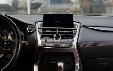 Lexus NX I, 2014 год, 2 995 000 рублей, 15 фотография