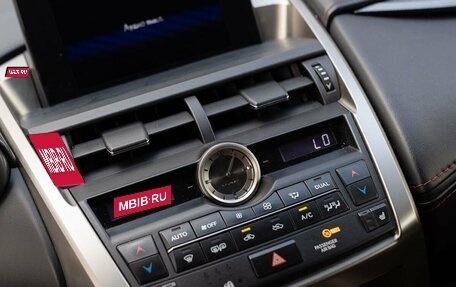Lexus NX I, 2014 год, 2 995 000 рублей, 14 фотография