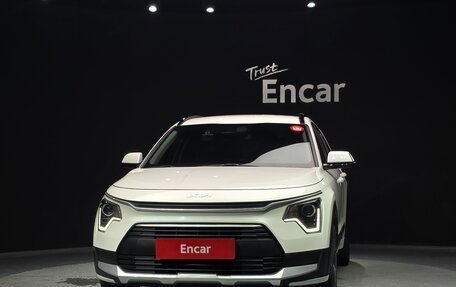 KIA Niro, 2023 год, 2 370 000 рублей, 2 фотография