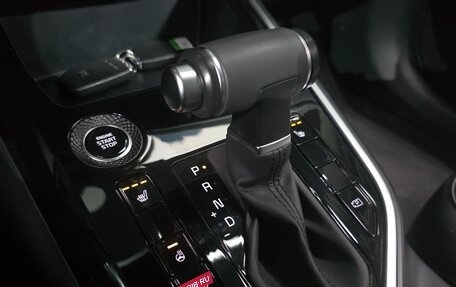 KIA Niro, 2023 год, 2 370 000 рублей, 8 фотография