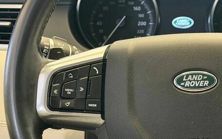 Land Rover Discovery Sport I рестайлинг, 2017 год, 2 400 000 рублей, 16 фотография
