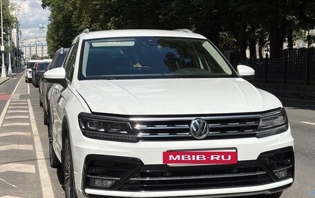 Volkswagen Tiguan II, 2019 год, 3 200 000 рублей, 5 фотография