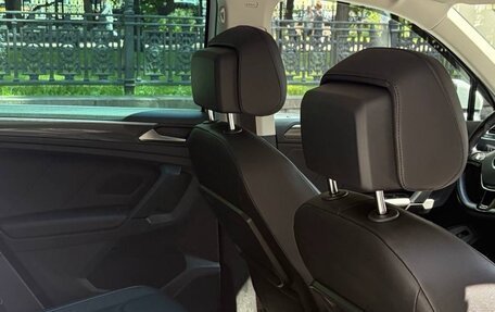 Volkswagen Tiguan II, 2019 год, 3 200 000 рублей, 13 фотография
