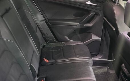 Volkswagen Tiguan II, 2019 год, 3 200 000 рублей, 14 фотография