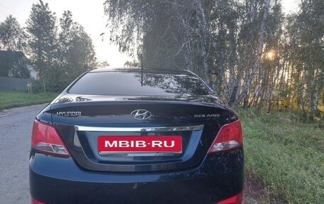 Hyundai Solaris II рестайлинг, 2015 год, 1 070 000 рублей, 2 фотография