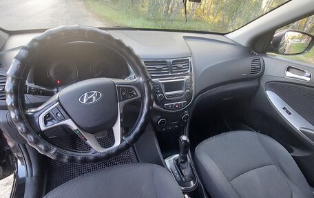 Hyundai Solaris II рестайлинг, 2015 год, 1 070 000 рублей, 7 фотография