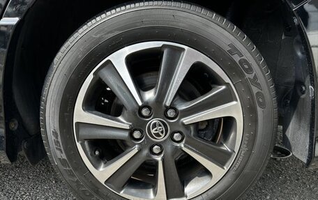 Toyota Voxy III, 2021 год, 2 300 000 рублей, 9 фотография