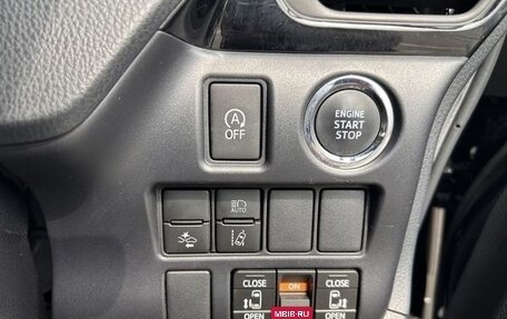 Toyota Voxy III, 2021 год, 2 300 000 рублей, 23 фотография