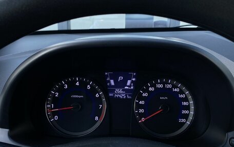 Hyundai Solaris II рестайлинг, 2012 год, 829 000 рублей, 21 фотография