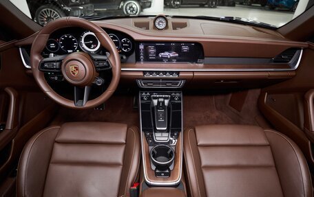 Porsche 911, 2020 год, 15 490 000 рублей, 21 фотография