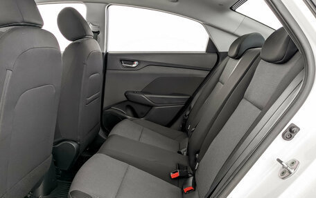 Hyundai Solaris II рестайлинг, 2022 год, 1 620 000 рублей, 12 фотография