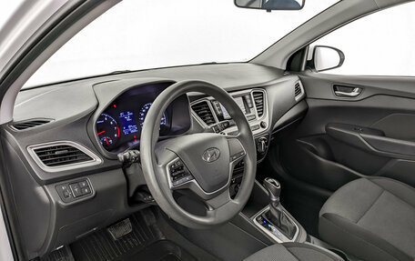 Hyundai Solaris II рестайлинг, 2022 год, 1 620 000 рублей, 16 фотография