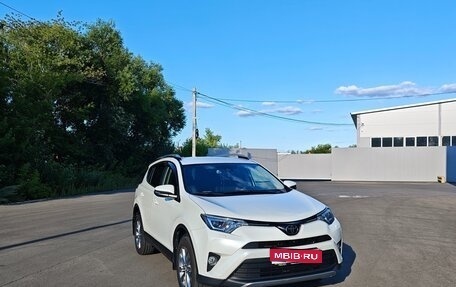 Toyota RAV4, 2017 год, 2 350 000 рублей, 1 фотография