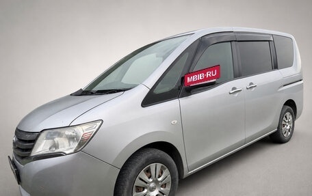 Nissan Serena IV, 2013 год, 900 000 рублей, 3 фотография