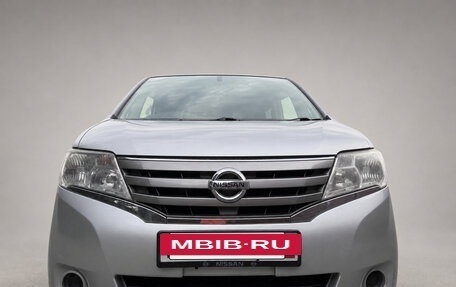 Nissan Serena IV, 2013 год, 900 000 рублей, 2 фотография