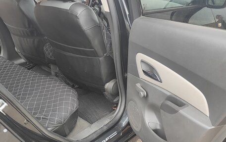 Chevrolet Cruze II, 2010 год, 430 000 рублей, 9 фотография