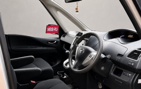 Nissan Serena IV, 2013 год, 900 000 рублей, 9 фотография