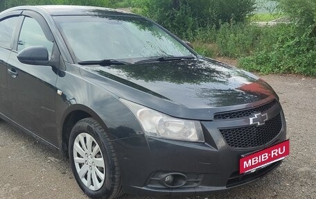 Chevrolet Cruze II, 2010 год, 430 000 рублей, 3 фотография