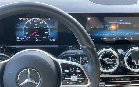Mercedes-Benz GLA, 2020 год, 3 700 000 рублей, 3 фотография
