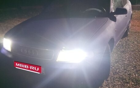 Audi A4, 1995 год, 190 000 рублей, 8 фотография