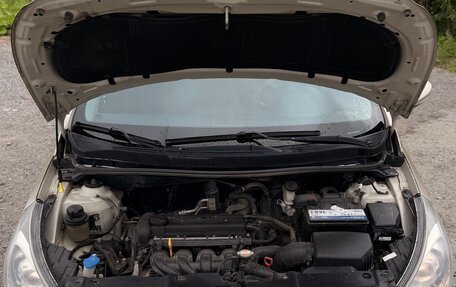 Hyundai Solaris II рестайлинг, 2011 год, 750 000 рублей, 9 фотография