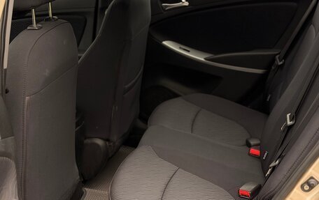 Hyundai Solaris II рестайлинг, 2011 год, 750 000 рублей, 8 фотография