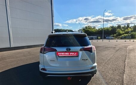 Toyota RAV4, 2017 год, 2 350 000 рублей, 7 фотография