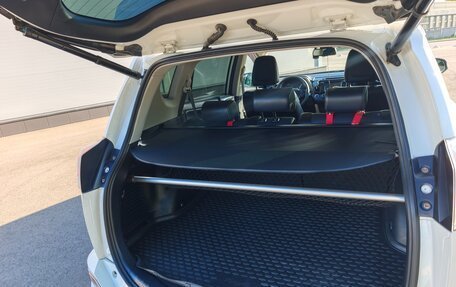 Toyota RAV4, 2017 год, 2 350 000 рублей, 38 фотография