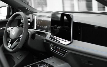 Volkswagen Tiguan, 2026 год, 4 999 000 рублей, 27 фотография