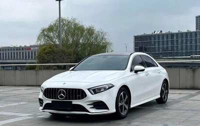 Mercedes-Benz A-Класс, 2022 год, 1 999 000 рублей, 1 фотография