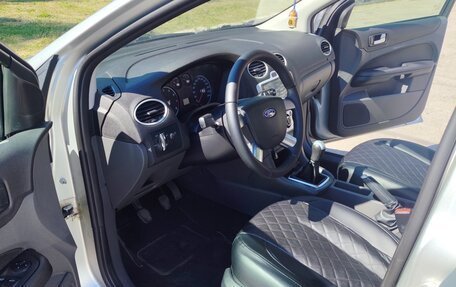 Ford Focus II рестайлинг, 2005 год, 300 000 рублей, 17 фотография