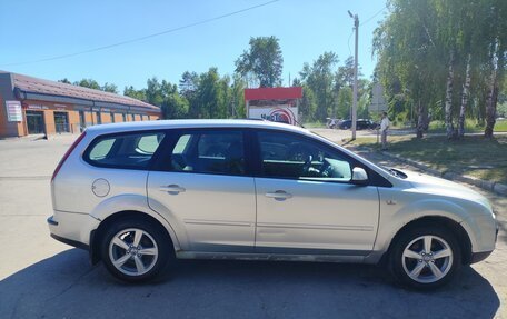 Ford Focus II рестайлинг, 2005 год, 300 000 рублей, 20 фотография