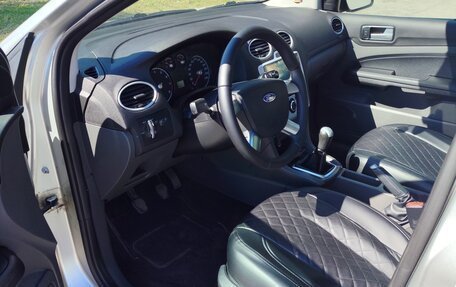 Ford Focus II рестайлинг, 2005 год, 300 000 рублей, 22 фотография