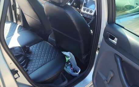 Ford Focus II рестайлинг, 2005 год, 300 000 рублей, 26 фотография