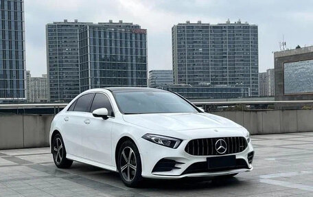 Mercedes-Benz A-Класс, 2022 год, 1 999 000 рублей, 6 фотография