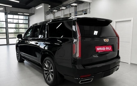 Cadillac Escalade V, 2023 год, 12 995 000 рублей, 5 фотография