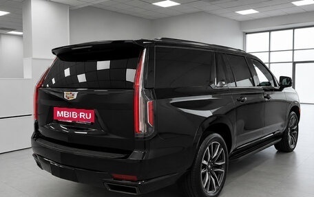 Cadillac Escalade V, 2023 год, 12 995 000 рублей, 3 фотография