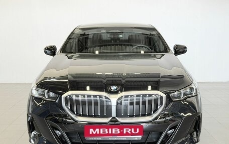 BMW 5 серия, 2025 год, 8 270 000 рублей, 2 фотография