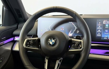 BMW 5 серия, 2025 год, 8 270 000 рублей, 24 фотография