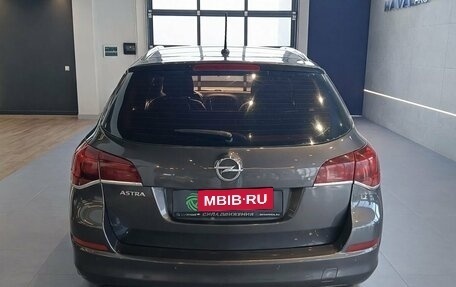 Opel Astra J, 2011 год, 630 000 рублей, 5 фотография